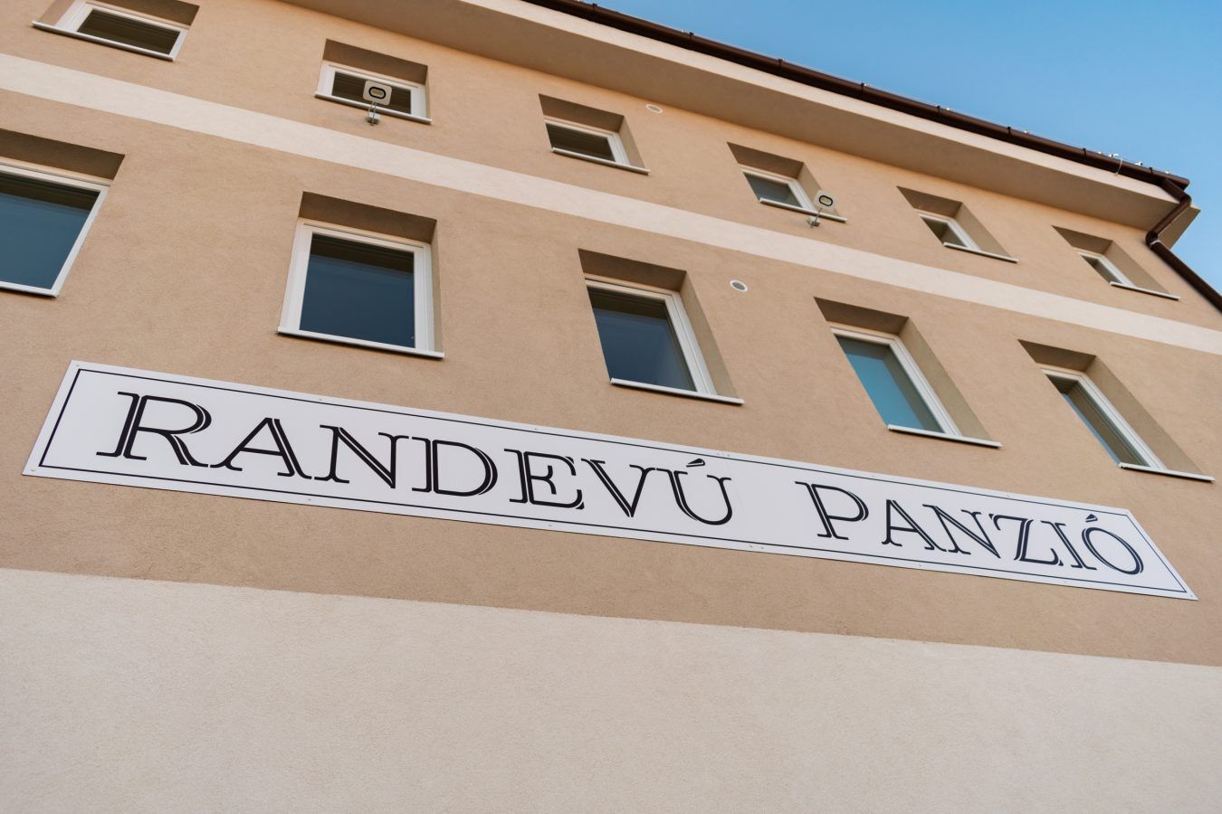 Bed and Breakfast Randevu Panzio Šoproň Exteriér fotografie